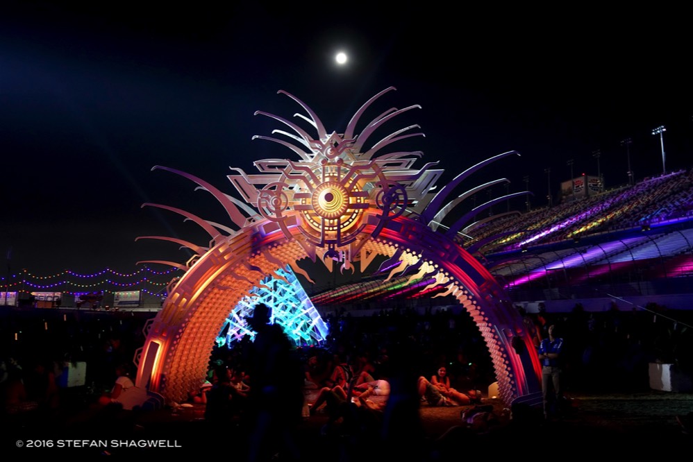 EDC Las Vegas 2016 Cosmic Meadow